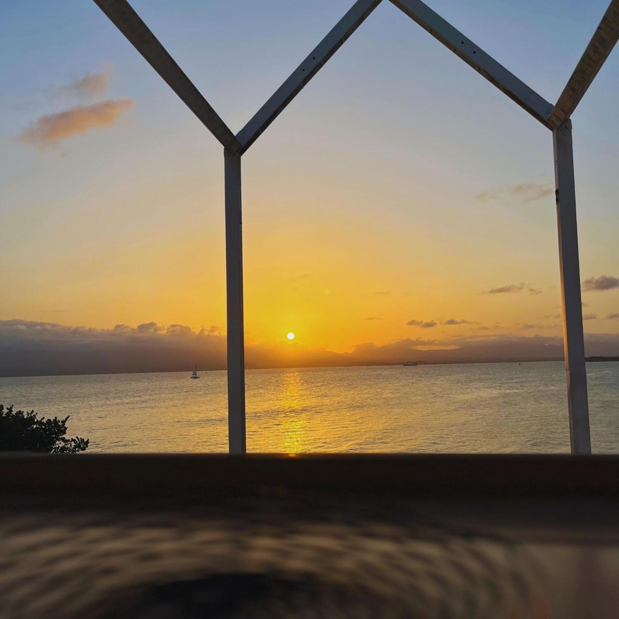Appartement Les Yuccas, Vue Sur La Mer Et Les Montagnes Le Gosier  Bagian luar foto